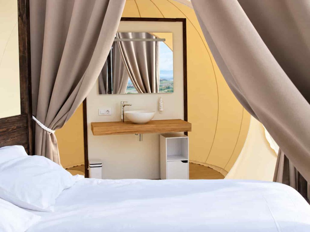 baño-suite-wine-bubble